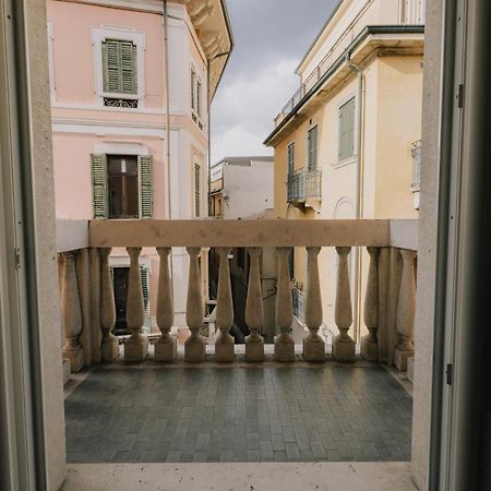 Arena Luxury Apartment Verona Luaran gambar